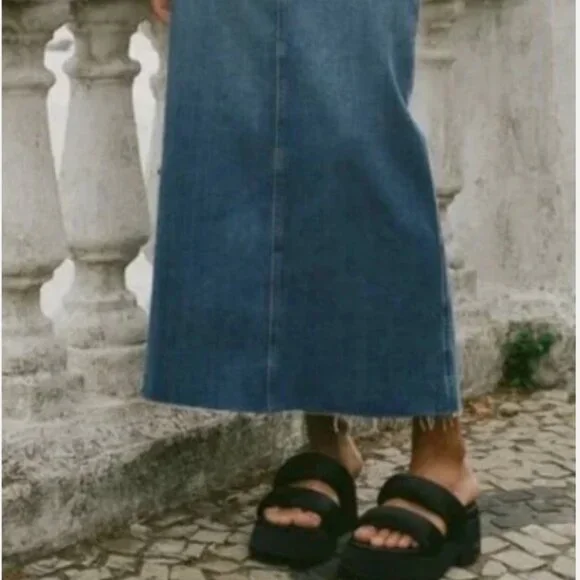 ✨ Zara Denim Pencil Midi Skirt – Medium Blue – Size S - Picture 3 of 12